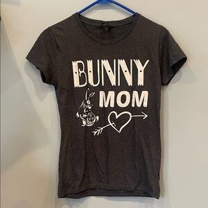 Bunny Mom Graphic  T-Shirt - Black small
